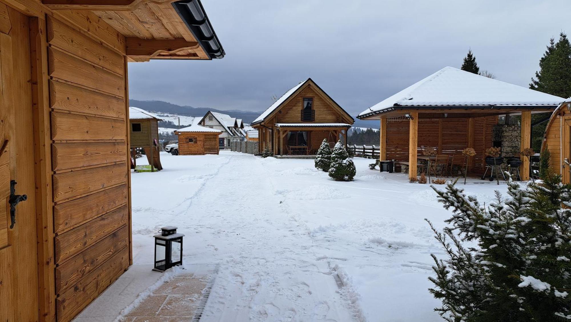 Domki Nad Jeziorem Czorsztynskim Debno  Exterior foto